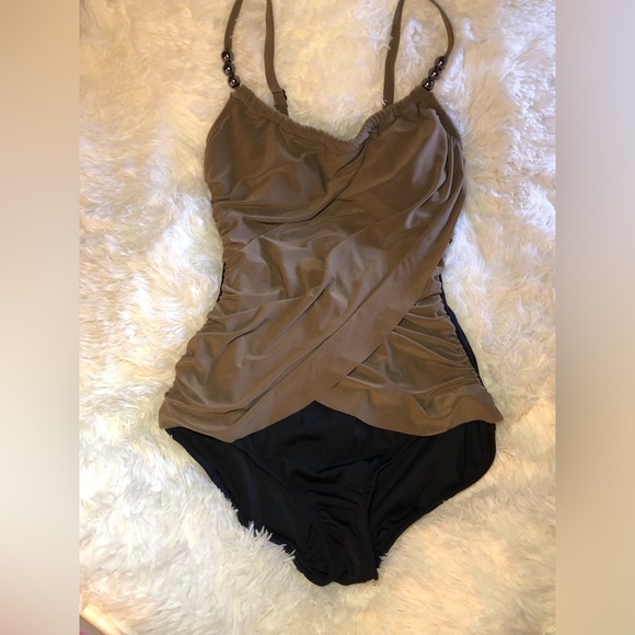 Brown and Black Swimsuit with Ruched Design - Picture 16 of 16